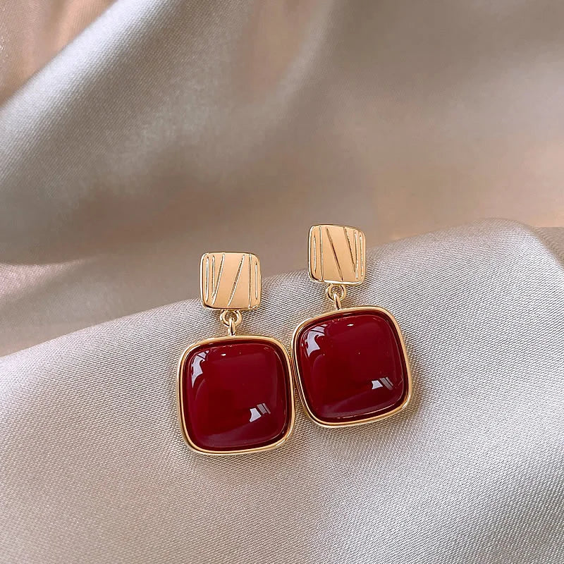 Light Luxury Zircon Stud Earrings Simple Cross Hollow Geometric Earrings Wedding Party Exquisite Ear Jewellery Women Gifts K-
