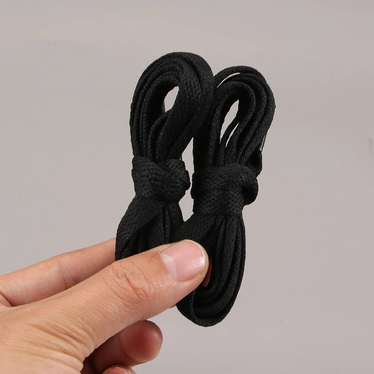 1 Pair Flat Cotton Shoe laces, 5/16" Wide Shoelaces for Athletic Running Sneakers Shoes Boot Strings，Polyester  Flat Shoelaces