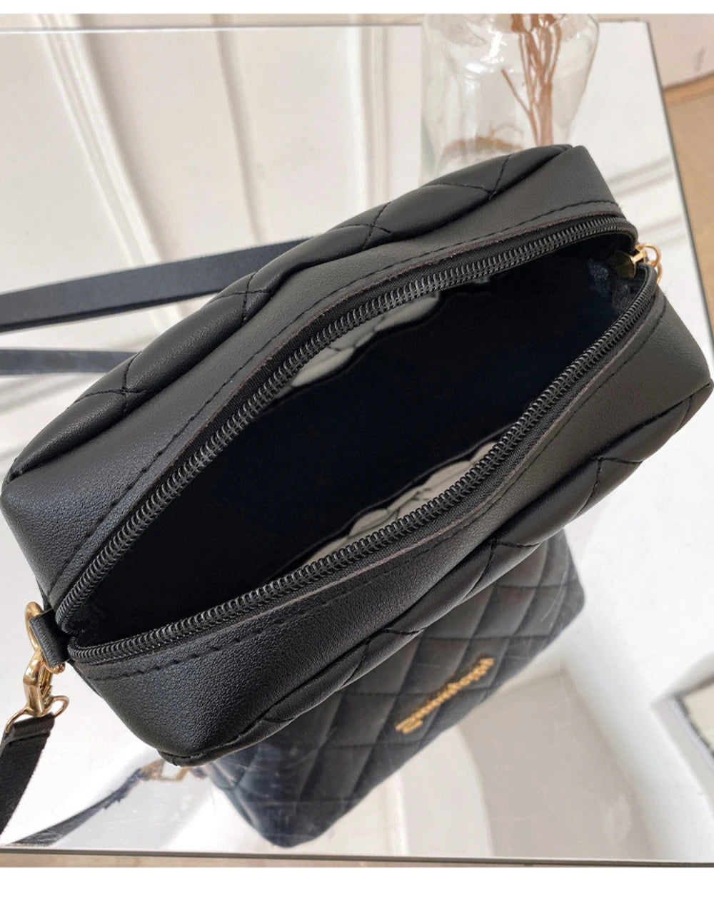 2024 Quaste Kleine Umhängetasche für Damen Trend Lingge Stickerei Kamera Damen Umhängetasche Mode Kette Damen Crossbody Taschen