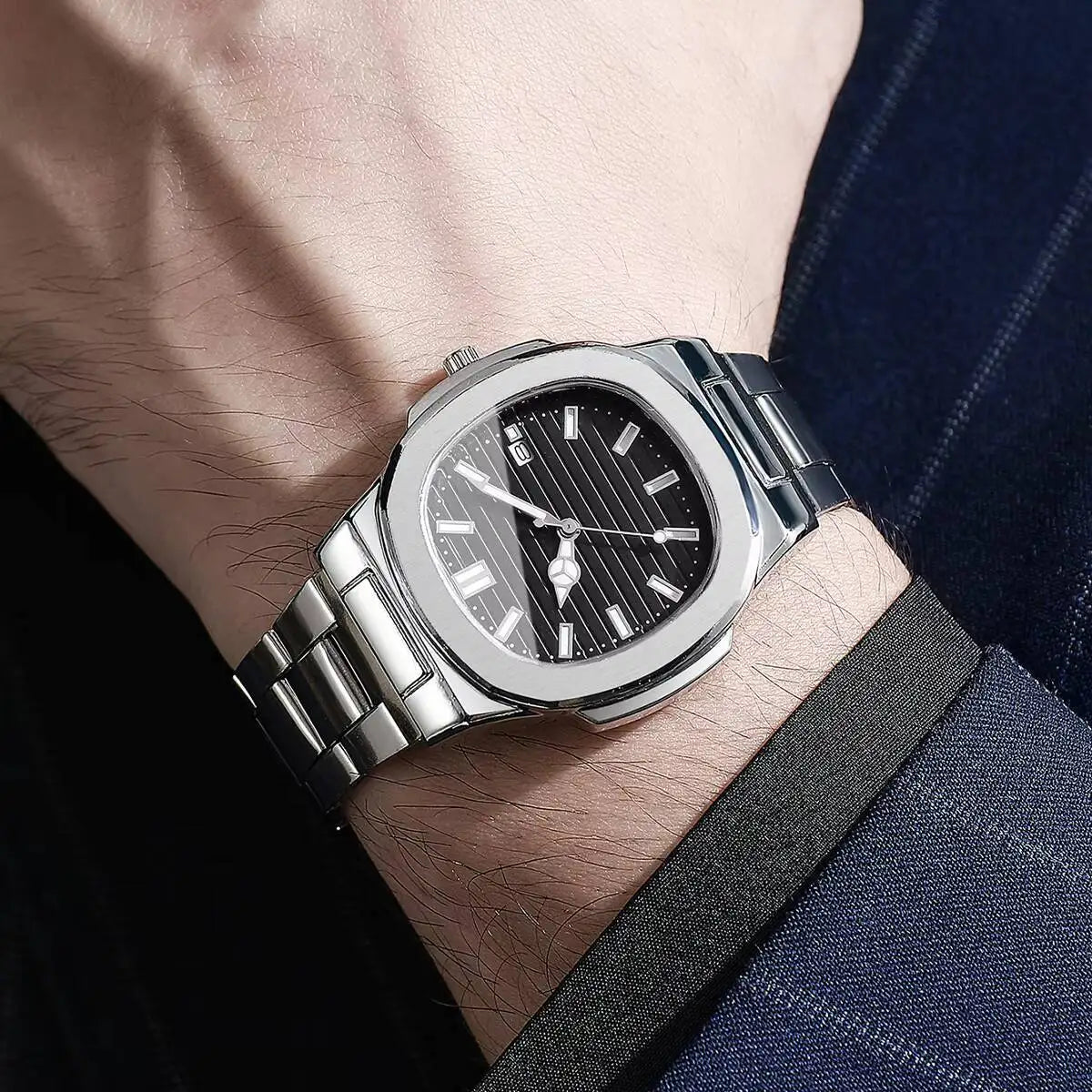 Luxus Herren Business Uhren Mode Quadratisches Zifferblatt Edelstahlarmband Quarzuhr mit Kalender für Herrenuhr (Ohne Box)
