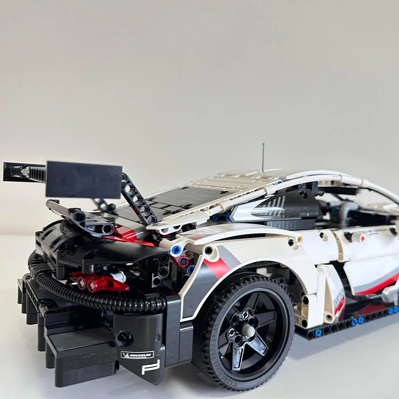 1580Pcs Technic 1:10 Scale  Classic Super Racing Car Building Blocks Assembly for Boys Home Decoration Birthday Gifts - Shoppiline