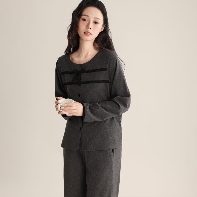 Super Soft Women's Pullover Fake Two-piece Spliced Pajamas