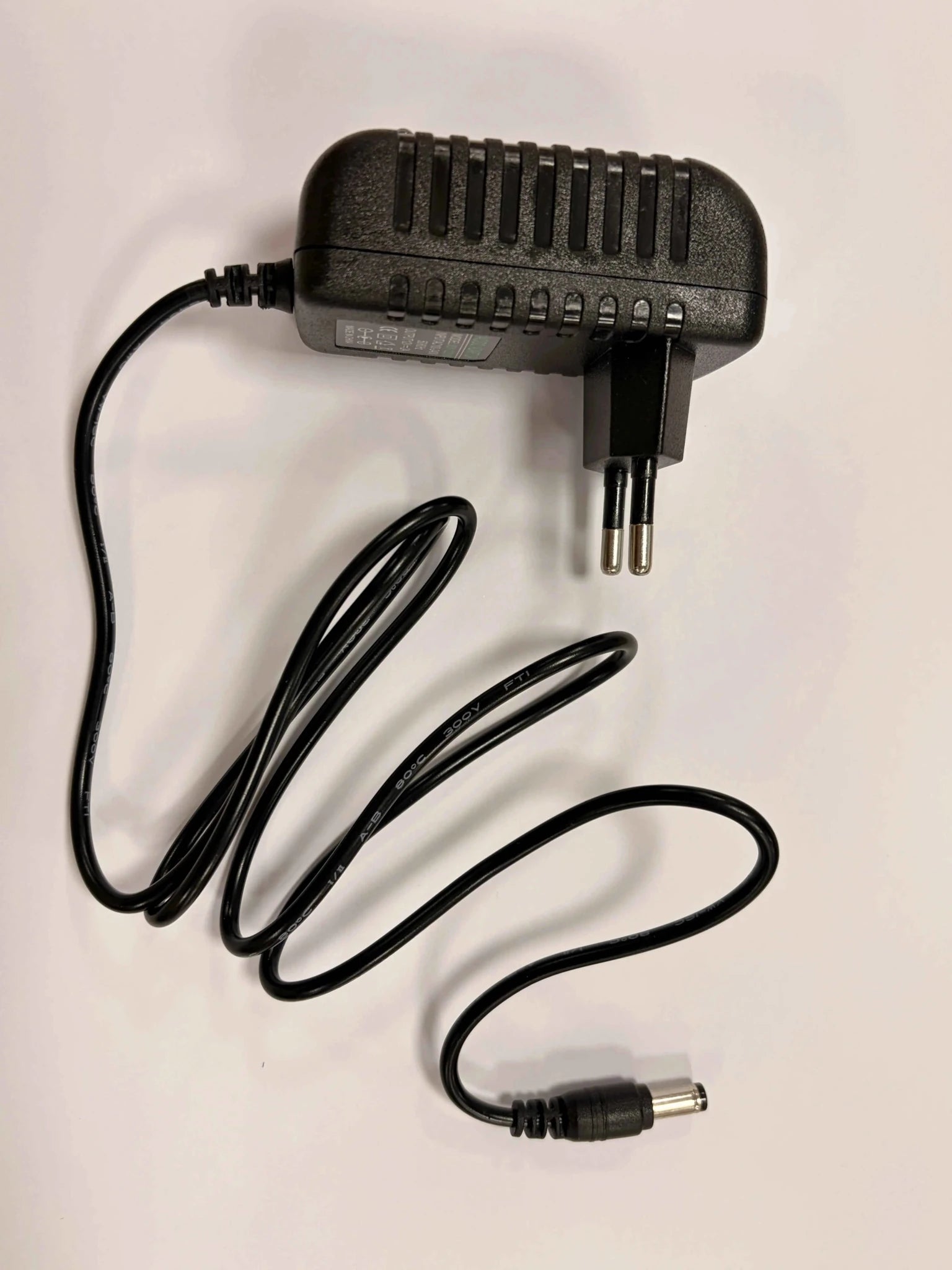 Power Adapter AC 100 - 240V Input DC Output Supply Charger EU/US 12V Universal Adapter Converter Plug for Camera DVR LED Robot LED - Shoppiline